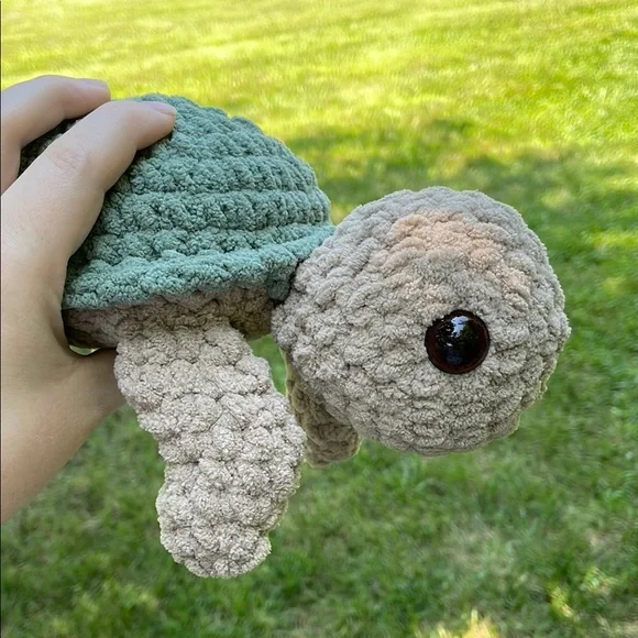 Sea Turtle Stuffie Amigurumi Sea Turtle Plushie Handmade Crochet - Picture 7 of 8